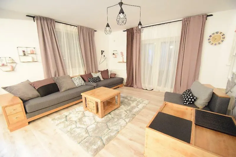Villagrey Residence Tunari  3*, Tunari (Ilfov)